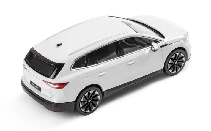 Škoda ENYAQ iV Modellfahrzeug 1:43, mondweiß 