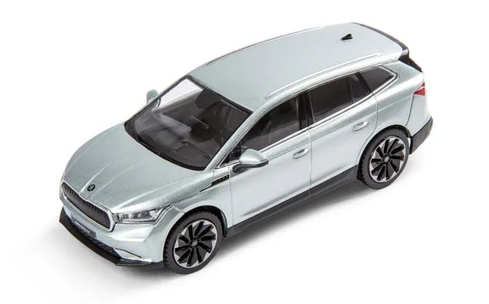 Škoda ENYAQ iV Modellfahrzeug 1:43, arctic silber
